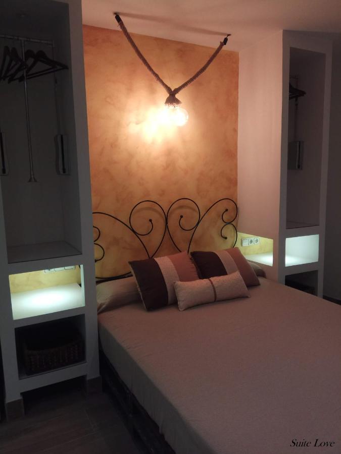 Suite Love Jacuzzi  Uceda Exterior foto